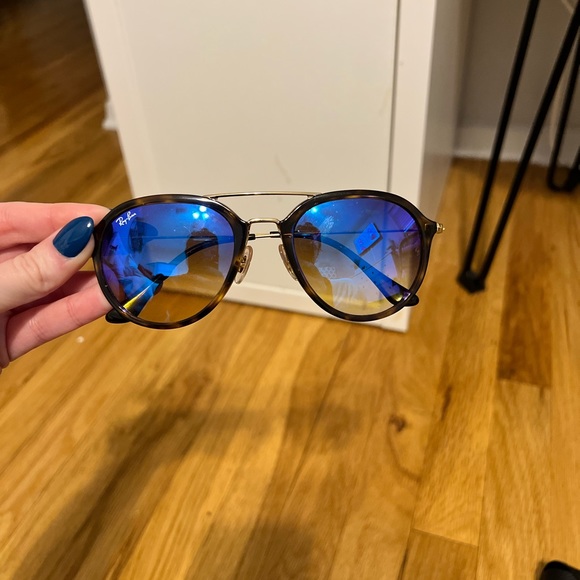 Ray-bans - Picture 2 of 2